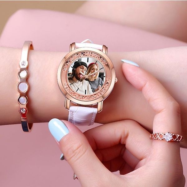 Altri orologi A3320W Print di orologi da polso fai -da -te con immagine del cliente PO personalizzato PO personalizzato Lucky Quartz per souvenir e regalo 230811