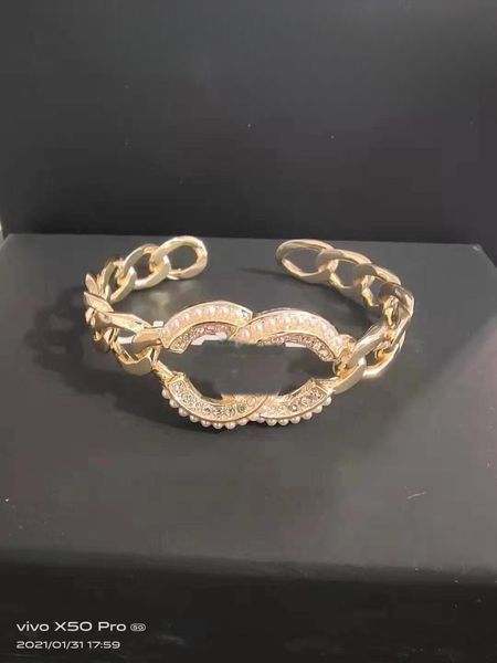 Pulseiras da família best -seller C Jóias de luxo de luxo de jóias 18k Bracelets de presente de amante de casamento por atacado