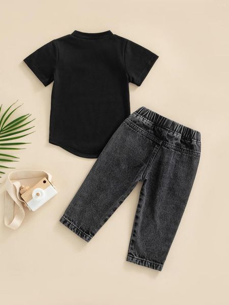 Roupas conjuntos de roupas adoráveis ​​de verão para camiseta de manga curta para meninas e jeans rasgado Jeans Conjunto