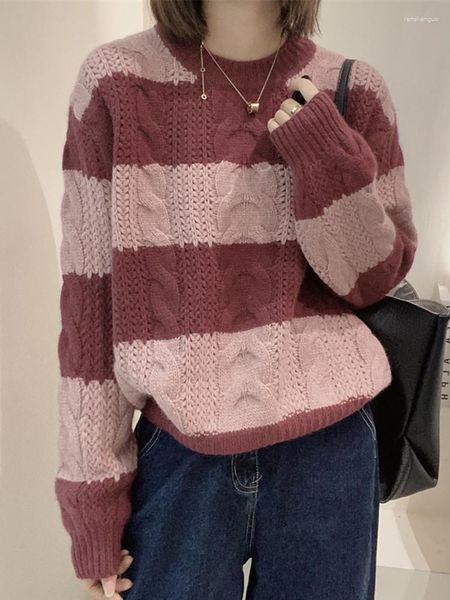 Maglioni femminili twister maglione sciolto donna spessa casual inverno 2023 pullover a strisce di moda femmina o manica lunga a maniche lunghe rosa