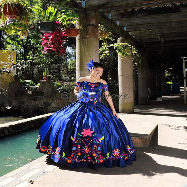Мексиканская синяя вышивка платья Quinceanera 2023 с плечами атласный цветок Sweet Para vestido de 15 Anos ballkleider XV Debutante vestidos 15 Anos