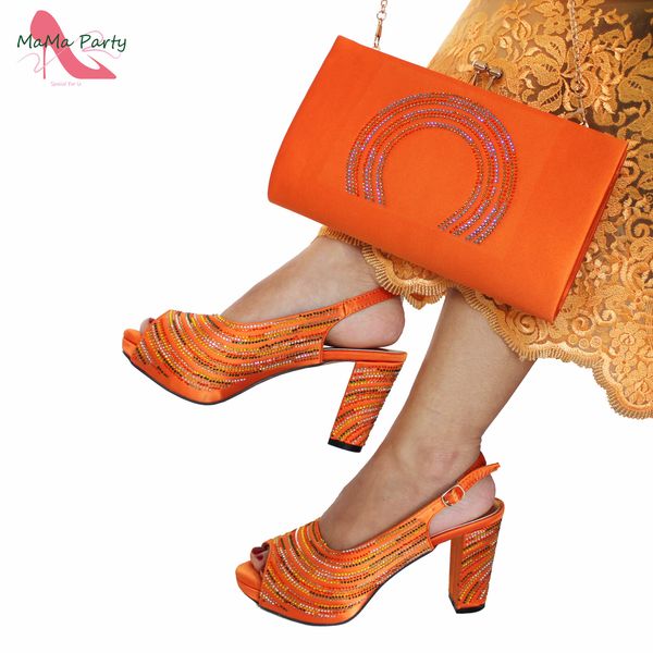 Sapatos de vestido cor de laranja bombas maduras design africano mulheres sapatos combinando e um conjunto de bolsas com sandálias de alta qualidade para o casamento 230811