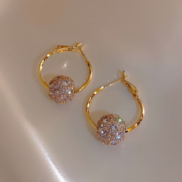 Hoop Huggie 14k Real Plack Gold Korea che vendono gioielli di moda rotonda perle zirconi Orecchini girevoli Accessori per feste da ballo da donna di lusso 230811
