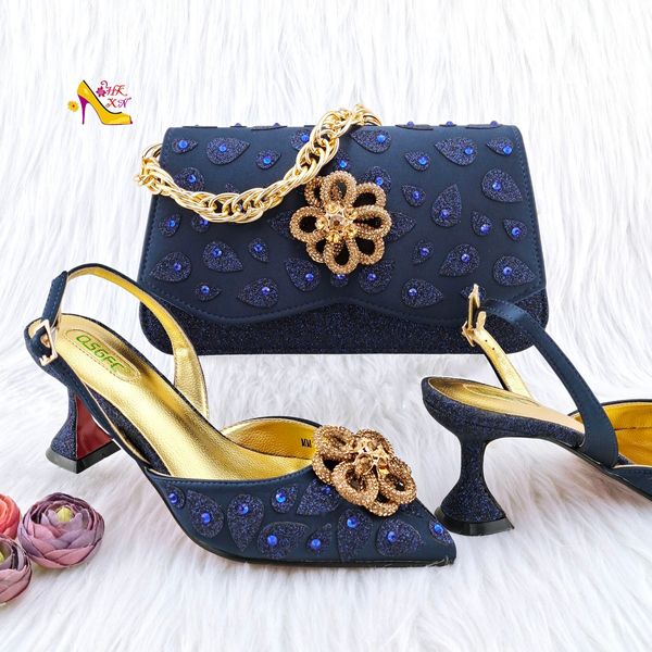 Отсуть обувь Итальянский дизайн классический женский сумка с темно -синим цветом, соответствующий высоким каблукам африканские свадебные туфли и сумки 230811