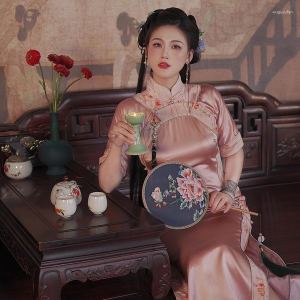 Etnik Giyim Pembe Modern Elegant Cheongsam Kız Vintage Çin tarzı kadınlar Giyim Yaz uzun qipao çiçek retro ipek stand yakası