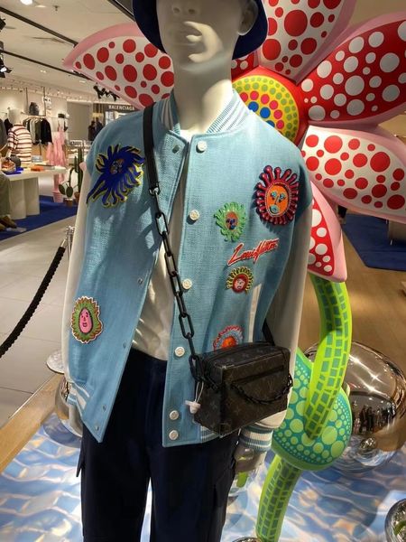 2023 Nuova Fashion Yayoi Kusama in edizione limitata Downs Towns Righted Baseball Giacca per uomini e donne