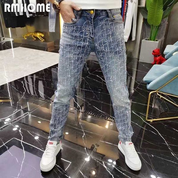 Luxury Full Rhinestone Jeans Fashion's Fashion Process Pantaloni a matita stretta per tutta la stagione Trend Man Denim di alta qualità Tr HKD230812