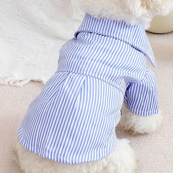 Roupas de cachorro listradas casuais impressão de petinho de bowknot moda moda cães pequenos cães modernos teddy primavera verão garoto azul atacado hkd230814