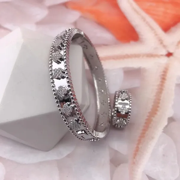 Pulseiras de pulseira com marca de marca de marca Colares de jóias de anel pode ser personalizado conjunto de diamante de diamante LILOLA DE LIGADA DE PRATA DIAMENTA