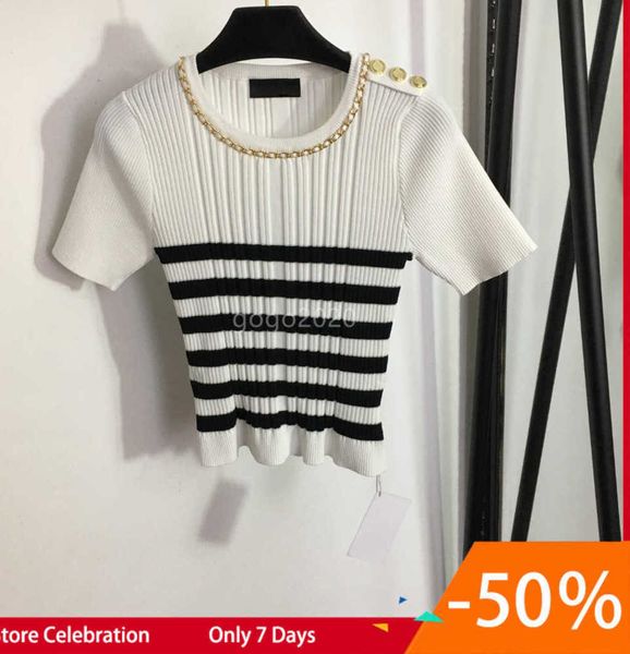 2023 Mulheres Summer Slim Knit Tee Designer Tops com botões listrados Milan Runway Designer Crop Crop Top Camise