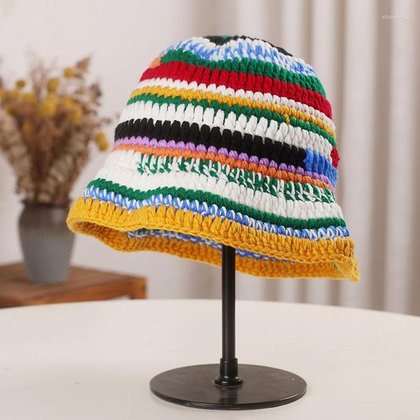 Beretti Versione coreana Colore a strisce a righe Capsini per bacino per donne Uomini Autunno e inverno Show Face Small Retro Bucket Hat Gorros