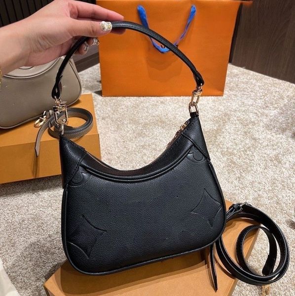 New L Loop Half Moon hobo baguete saco de ombro croissant bolsa de bolsa crossbody saco designer de cadeia de metal mulheres monogramas bolsa de couro pacote axilar