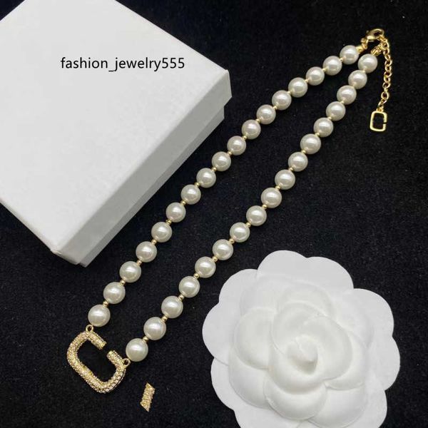 Luxus Womens Designer Schmuckkette Halsketten trendy für Frauen, die aus rostfreiem Stahl plattiert Goldketten Halskette Eingelegtes Diamantkristallperlen Anhänger Halskette