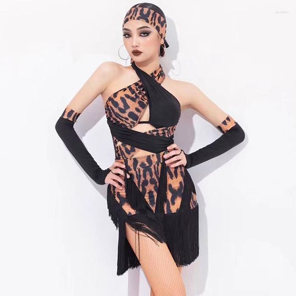 Стадия носить леопардовый припечаток при печати кросс -шейный дизайн сексуальные топы без спины с бахромой костюм женская латиноамериканская танцевальная одежда Dancewear DN14828