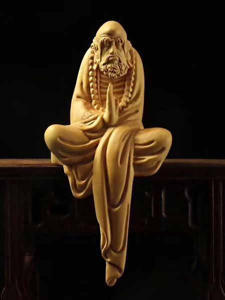 Oggetti decorativi Figurine Meditazione in legno Piccola statua dell'antenato Bodhidharma in legno massiccio intagliato per la scultura artistica moderna decorazione per la casa 230812