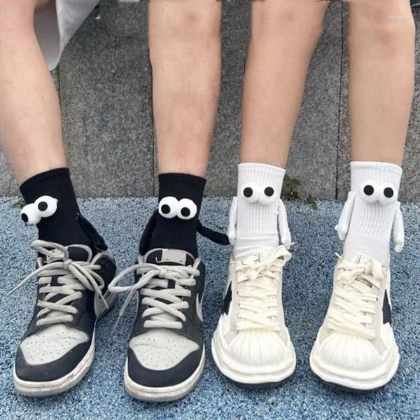 Frauen Socken atmungsaktiv bequeme Street Modetrend Sport 1 Paar magnetische Attraktion süße Puppenpaarstrümpfe