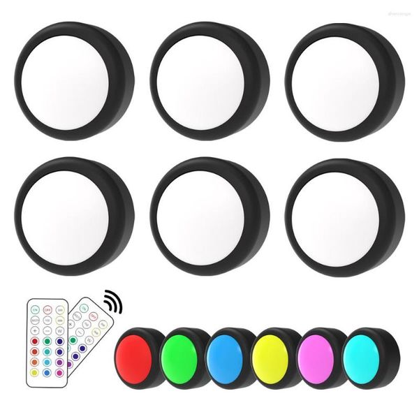 Luzes noturnas RGB LED SOB PUCK PUCK ALIMENTADO DA BATERIA DA BATERIA DA BATERAGEM COM REMOTO PARA A decoração de cozinha de guarda -roupa em casa em casa