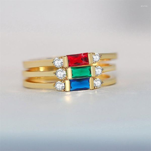 Anelli di nozze 3pcs Blu Red Green Stone Piccolo set di anelli rettangolari set di colore oro Impostazione minimalista sottile per bande da donna set da sposa