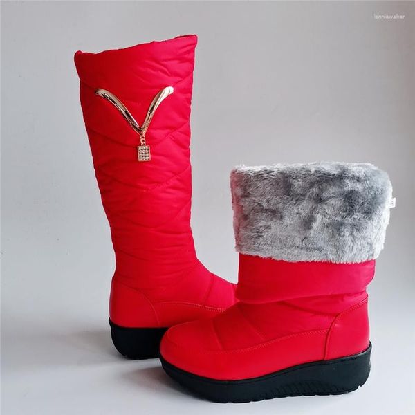 Botas quentes de pele macia na neve 2023 inverno mulheres sapatos de mãe plataforma à prova d'água moda casual joelho alto tamanho