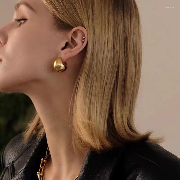 Hoop Ohrringe 925 Silbernadel Minimalistische Normcore -Stil unregelmäßiger Ball hohl Ohrring weibliche Dame Schmuckgeschenk
