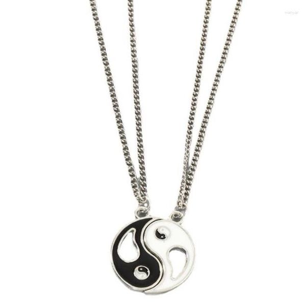 Anhänger Halsketten 2pcs Schwarzer weißer Emaille Tai Chi Yin Yang Halskette Paar Herz magnetisch geometrisch Choker BFF Freundschaft Schmuck Geschenk