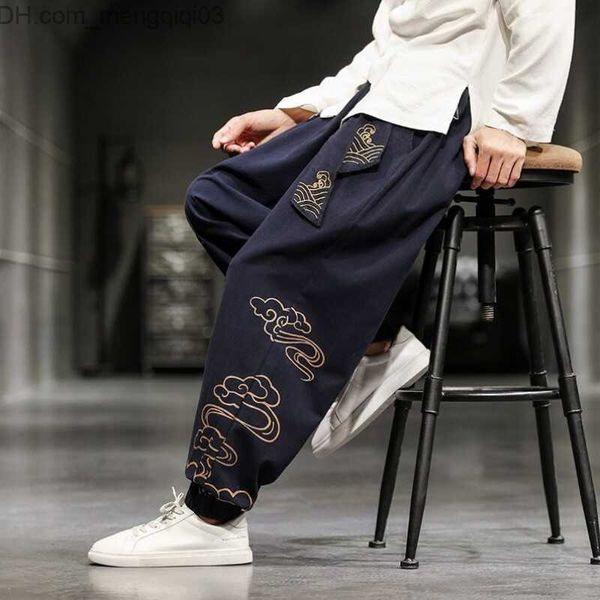 Мужские брюки винтажные мужские брюки мода свободные брутки, вышитые японские мужские хлопковые льняные брюки уличная одежда M-5XL Z230815