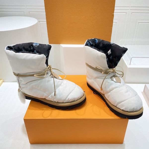Darbe yastıklı kayak kar botları hava kış kapitone naylon ayak bileği rahat eiderdown kaymaz yarım patik kadın lüks tasarımcı ayakkabı fabrika ayakkabı boyutu 35-41