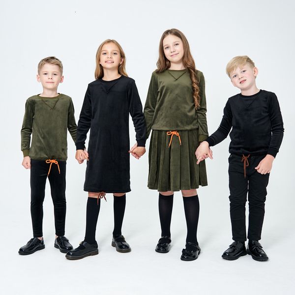 Mädchens Kleider AP Casual Velor Collection Jungen Mädchen im Herbst Winter Familienpasstkleidung Kinder Mode Set Top Kleidung 230814