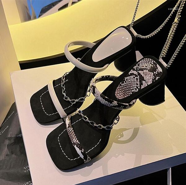 Pantofole in moda 2023 donne Summer Sches Summer Open White Chains Slide Snakes in pelle di serpente 6 cm Cuci di tacchi alti sandalie