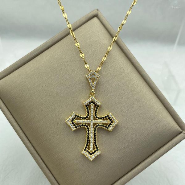 Anhänger Halskette Gold Plated Halskette für Frauen mit Edelstahlkette und ein großer kreuz schwarz weißer Zirkon Luxusmodeschmuck