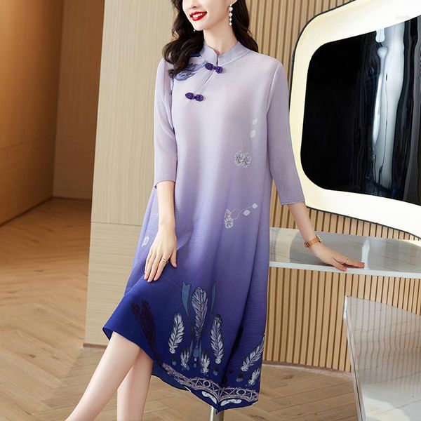 Lässige Kleider 2023 chinesischer Stil Retro Disc Button Cheongsam Kleider Frauen losen Druck Mode Elegant Miyake Plissee Partyabend