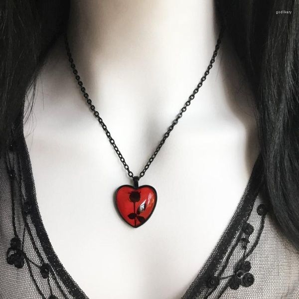 Цепочки F19D Cabochon Heart Gem Подвесное ожерелье с черной розовой модной шарм -хереа