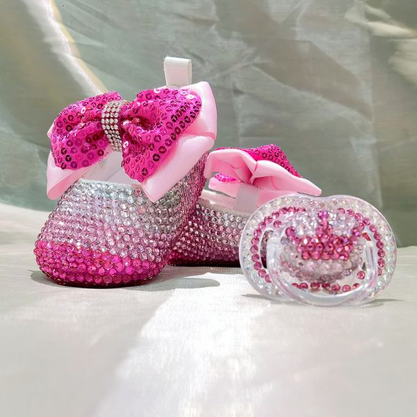 First Walkers Dollblbling Born 3 pezzi regalo regalo di lusso per bambini Luxury Basciere Pink Lolita Crown Diamond Jewels Layette Ballet scintillante 230812