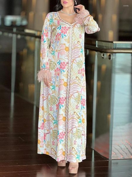 Lässige Kleider muslimische Federn Kleid Frauen Blumendruck Perlen Perlen Caftan Abaya Sommerrobe Longue Dubai Vestidos Arabes y Turcos