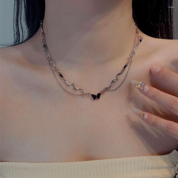 Colares de pingentes colar de clavícula de borboleta preta para mulheres Cadeia de ondas retrô Moda de moda simples AceSorios menina jóias doces