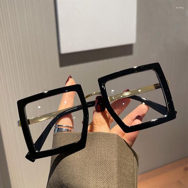 Güneş Gözlüğü Çerçeveleri 2023 Kadınlar için Büyük Boy Gözlük Modaya Modaya Göre Klasik Kare Şeffaf Bilgisayar Optik Lensler Gözlükleri Temiz Lens Gözlükleri