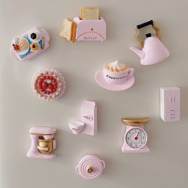 Buzdolabı mıknatısları kız sevimli yaratıcı reçine buzdolabı, kek ve süt mini mutfak mutfak eşyaları ev dekor 230815