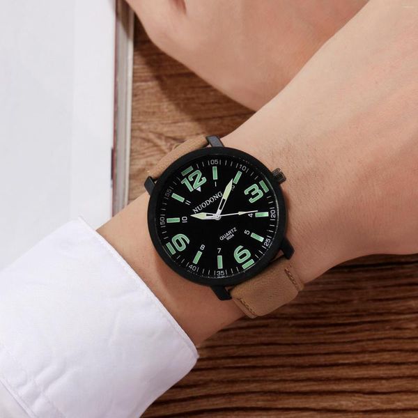 Armbanduhren Top Brand Männer beobachten Nachtlicht männliche Luxusuhr Quarz Leder Business Casual Uhren Reloj Hombre