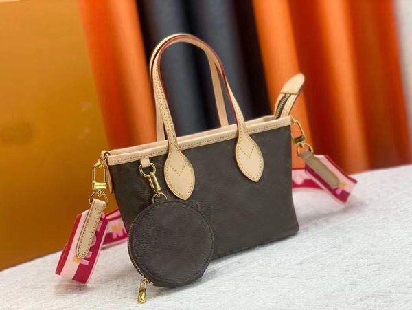 2023 Borsa classica di design di lusso originale l'ultima borsetta della manica con design minimalista in pelle di cereali, collocazione di segni in rilievo