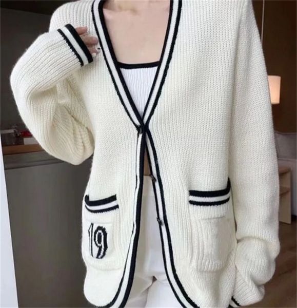 Designer Cardigan Pullover Damen Sweatershirt Frauen lässige Pullover Knöpfe Jacke Damen Hoodies Wollgestricke Strickjacke Lose Kleid