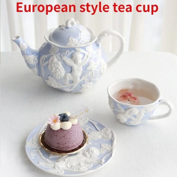 Canecas British Tea Cup Set Retro Releved Coffee Tableware Kettle and Dish Supplies Home Supplies European Court Style Kitchen Ware Gift 230815