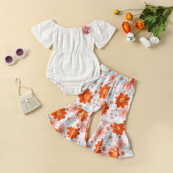 Conjuntos de roupas 2 peças adoráveis bebês meninas conjuntos de roupas de manga curta ombro oco flores macacão + calças flare estampadas