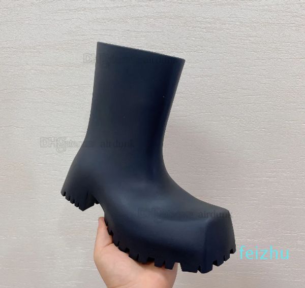 Stivali di gomma soldati di gomma di lusso Parigi Square Rain Boot Design grosso da donna Dente Dente a culo Suota per usura ARCO impermeabile Arco impermeabile Black Beige Rainboot