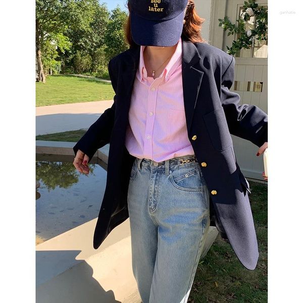 Frauenanzüge Herbst 2023 Navy Blue Blazer Frauen Retro-Anzug mit mittleren Länge losen Schichten Goldknöpfe Polo Kragen Rückenschlitz Taschen Komfort