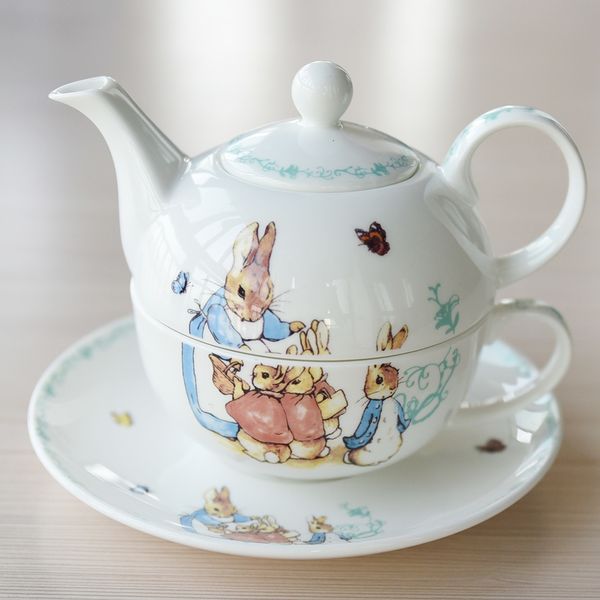 Кружки европейский послеобеденный чай чайный чайный чайник блюдца британская костяная кость в китайский керамический мультфильм милый 230815