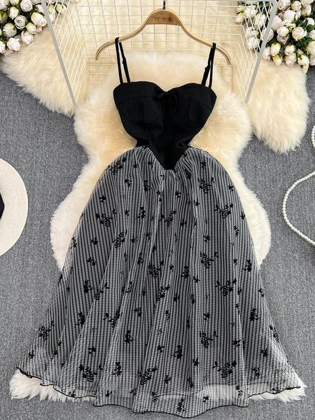 Lässige Kleider yuoomuoo Frauen Kleid 2023 Sommer eleganter Spitze Stickerei Langes Party Lady Spaghetti -Armband Gothic Black Robe Femme