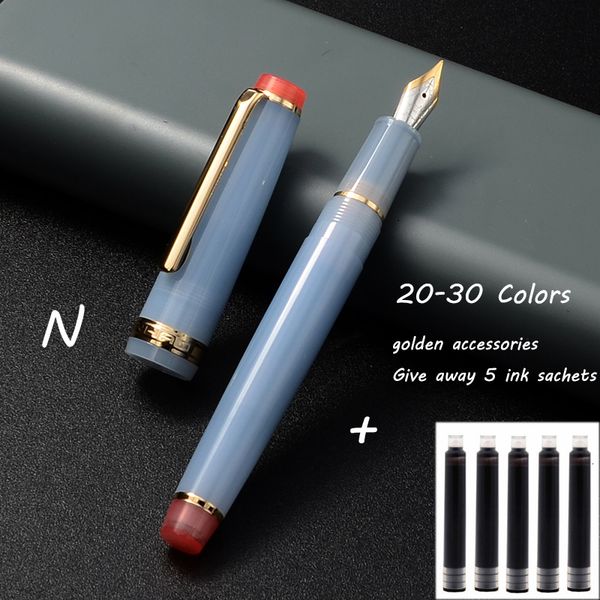 Füllfederhalte Pens Personalisierten Text Custom Jinhao 82 Fountain Pen F NIB Schreiben mit Tintenspinner Gold/Silberzubehör 20 Farben 230814