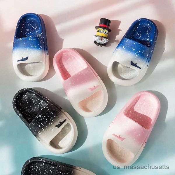 Slipper Childings Fashion Sandals graduais Summer Boys 'Girls' Baby Home Slippers Solas Soft Sandals Anti-Skid Wear Meninos R230815