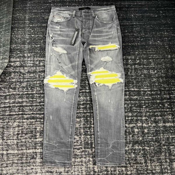 Jeans masculinos Casual Slim Men Designers Jean Stretch Pants Destroe a colcha Rapped Knee Knee Yellow Leather Retro Hip Hop Street Pant9x9k