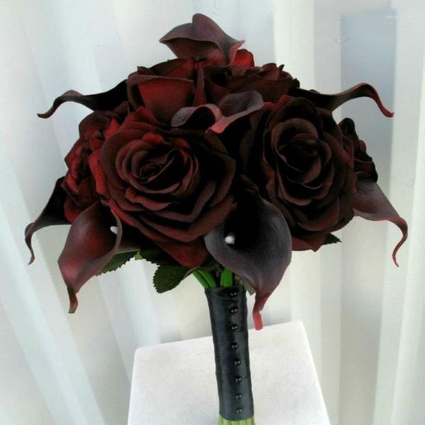 Fiori del matrimonio 2023 Whitney Black Scene Black Roses scuro Scarlet Calla Lilies Ramos de nolia Artificiale Bouquet Mariage